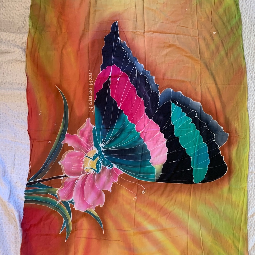 All 5 beautiful wraps - Picture 2 of 6